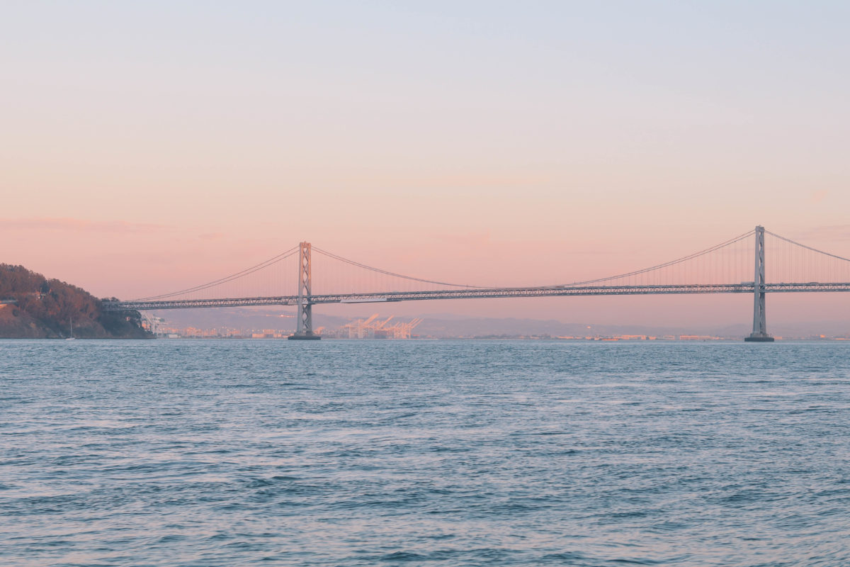 A San Fransisco visitor's guide: the best places to eat, sights to see, and shops to visit.