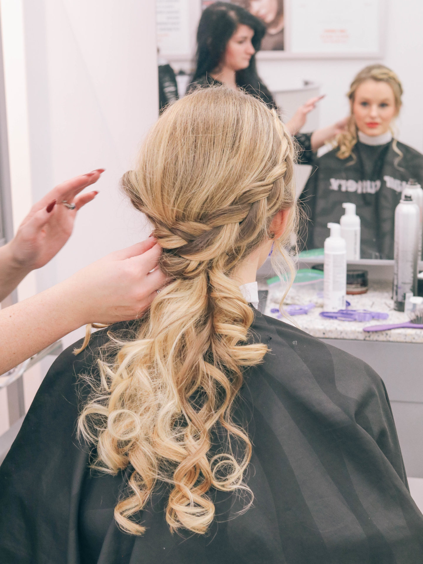 Style and beauty blogger, Leigha Gardner, of The Lilac Press sharing a festive holiday hair tutorial with Hair Cuttery. 