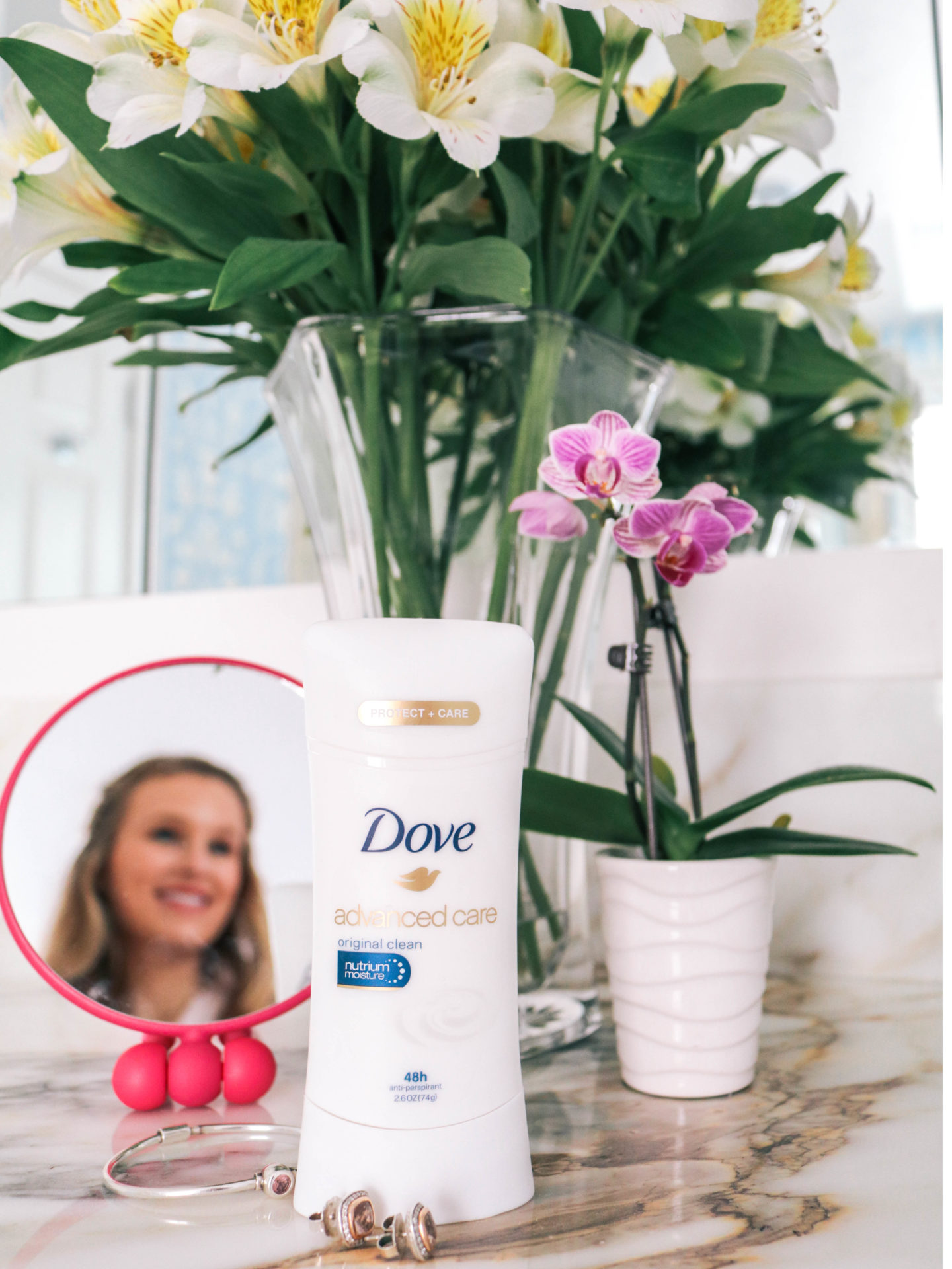 Leigha Gardner of The Lilac Press sharing winter skincare tips from a Dove dermatologist
