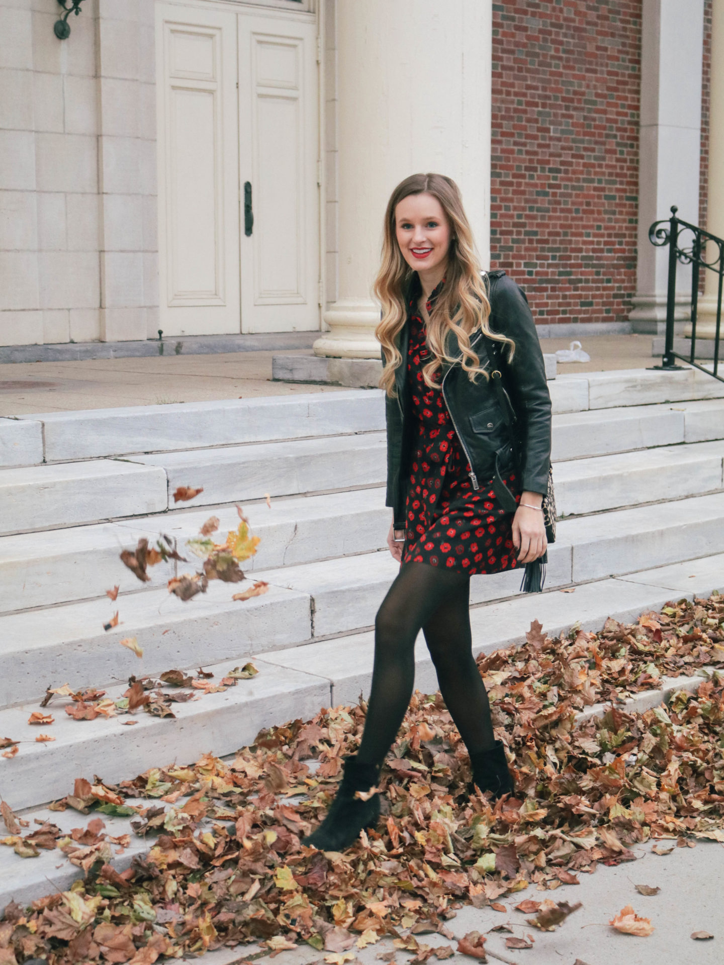 Style blogger, Leigha Gardner, of The Lilac Press sharing a poppy print by Kate Spade that works for winter.